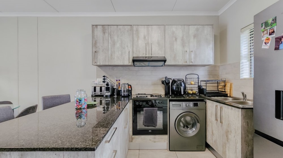 2 Bedroom Property for Sale in Zonnendal Western Cape
